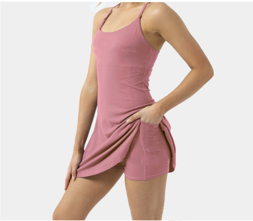 2-in-1-Sportkleider mit integriertem BH & Shorts