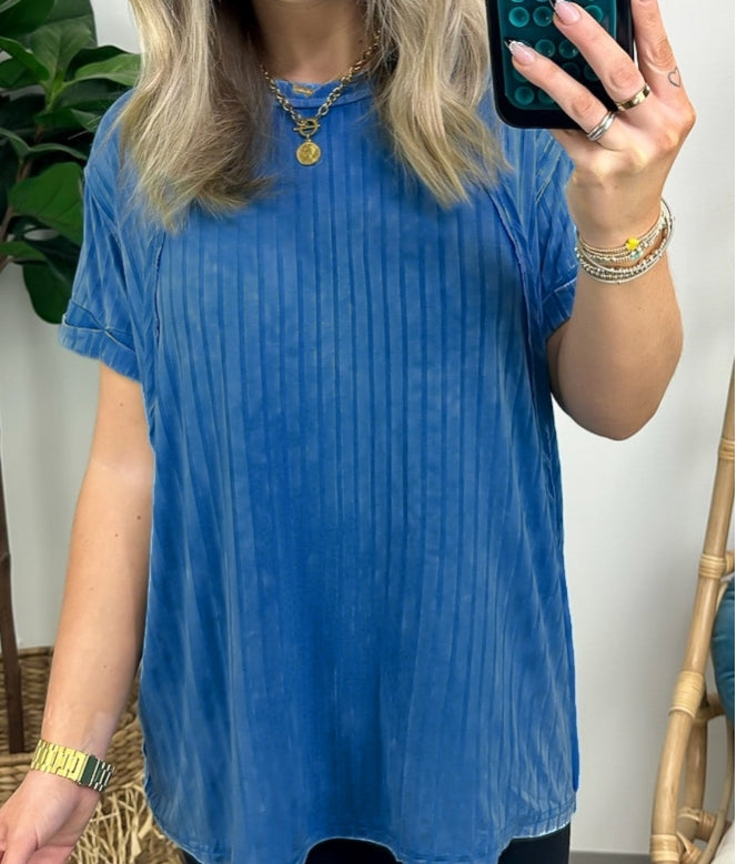 Damen-T-Shirt in lockerer Rippstrick-Optik mit Mineral-Waschung (2 kaufen, Versand gratis)