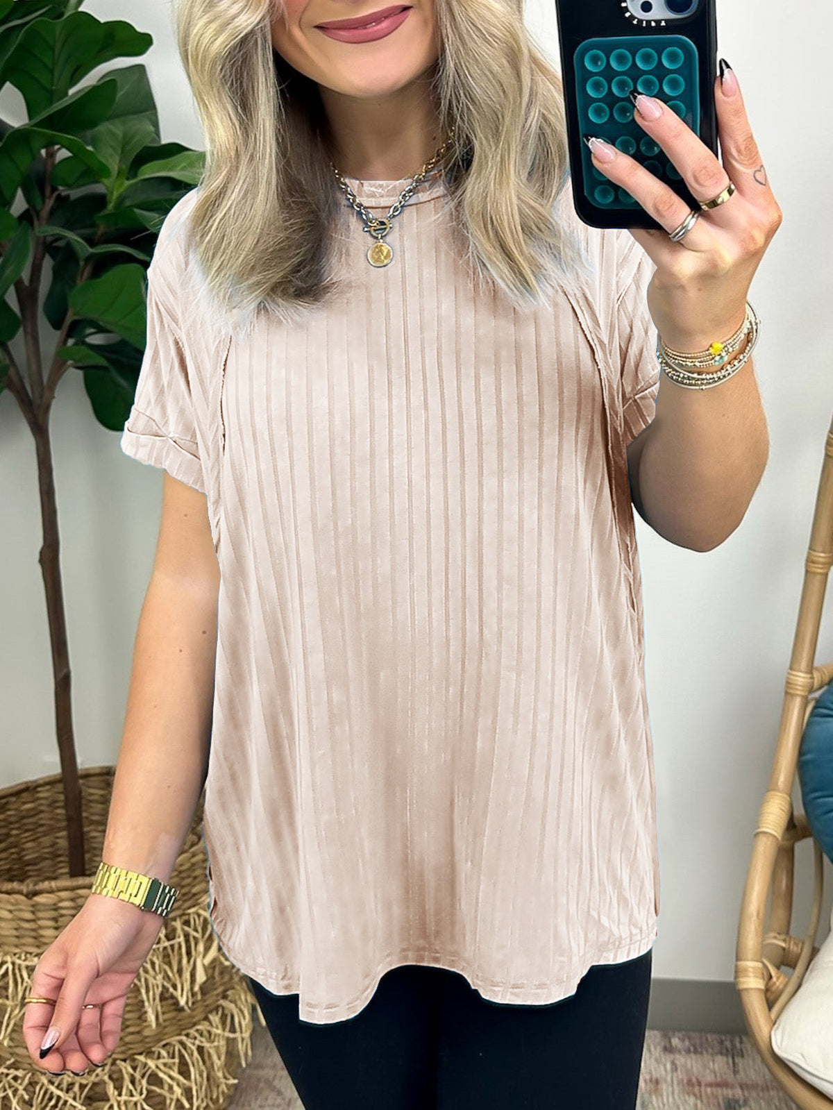 Damen-T-Shirt in lockerer Rippstrick-Optik mit Mineral-Waschung (2 kaufen, Versand gratis)