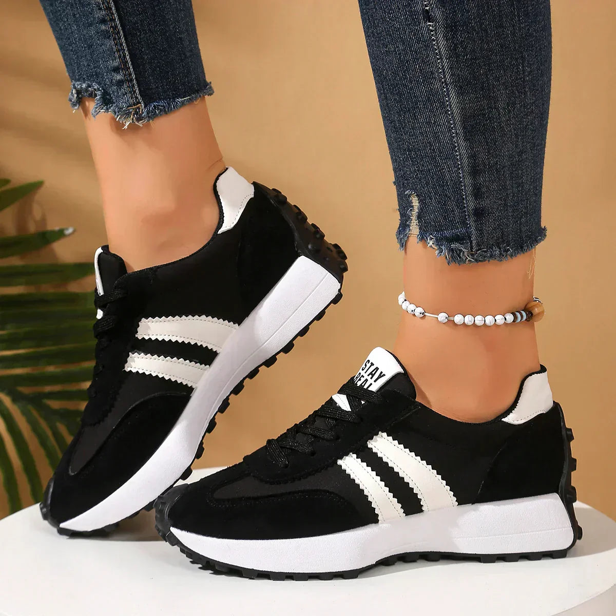 Stay-Real Sneakers | Retro-Style, der zu allem passt