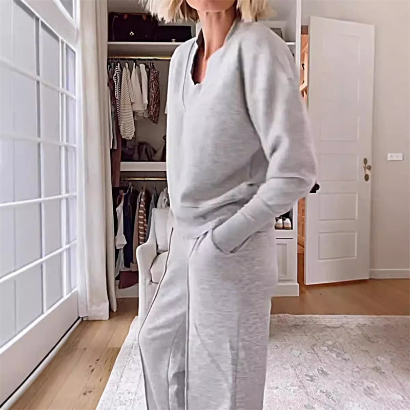 Ensemble deux pièces pour femme : haut uni à col en V et pantalon