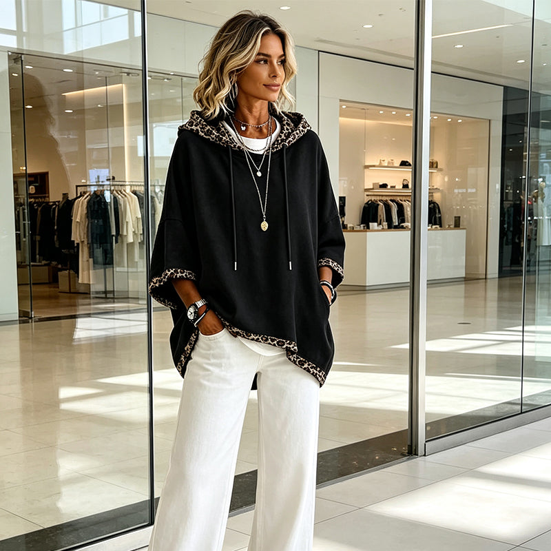Damen-Hoodie mit Leopardenbesatz – Lässig geschnittenes Sweatshirt mit Kordelzug