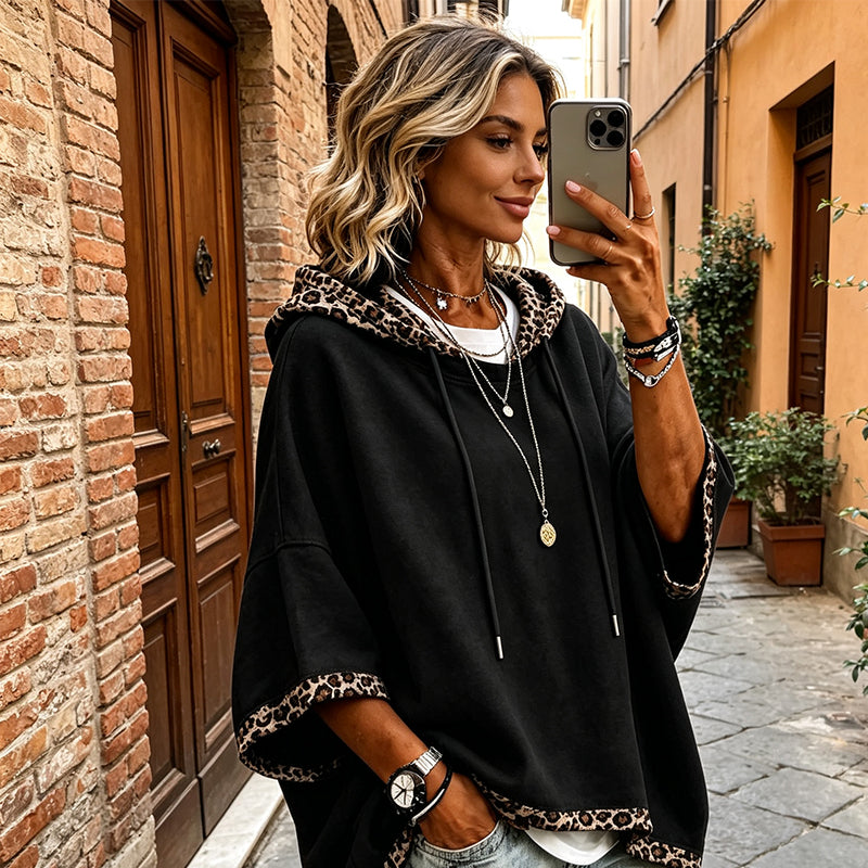 Damen-Hoodie mit Leopardenbesatz – Lässig geschnittenes Sweatshirt mit Kordelzug