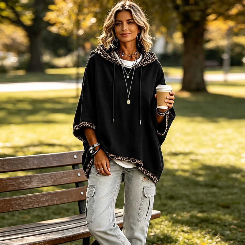 Damen-Hoodie mit Leopardenbesatz – Lässig geschnittenes Sweatshirt mit Kordelzug