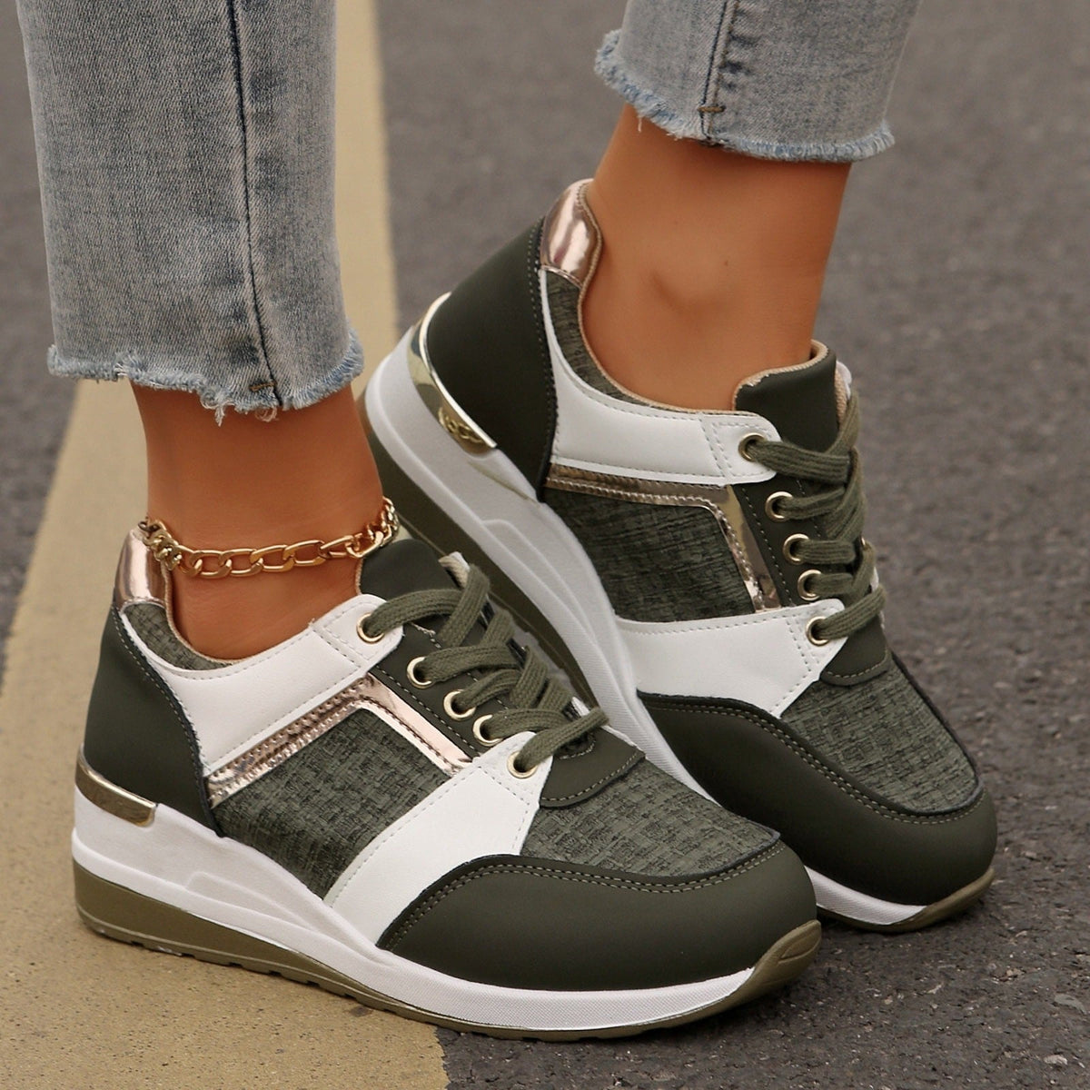 Bequeme orthopädische Schuhe für Damen