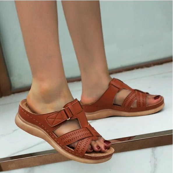 Hochwertige orthopädische Sandalen mit offener Zehenpartie