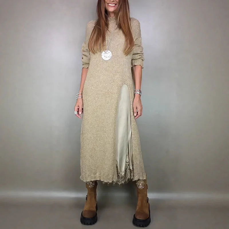 Bezauberndes Satin-Kleid und handgestricktes Langarmpullover-Set